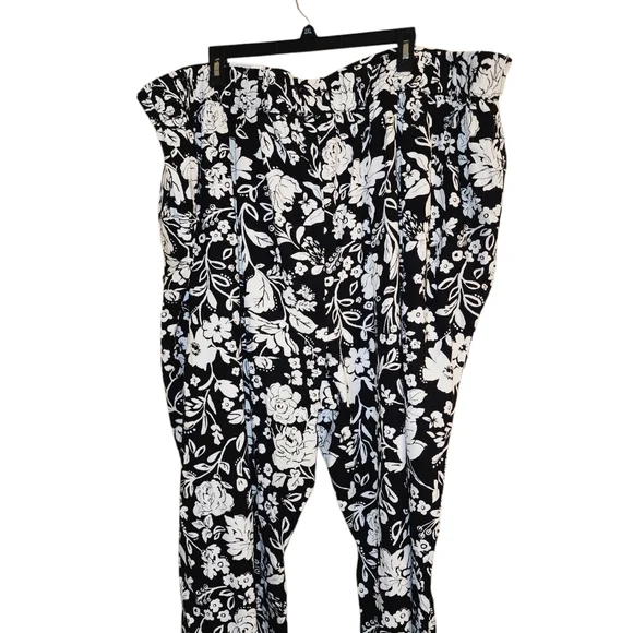 Sonoma Black and White Floral Pants - Picture 3 of 3